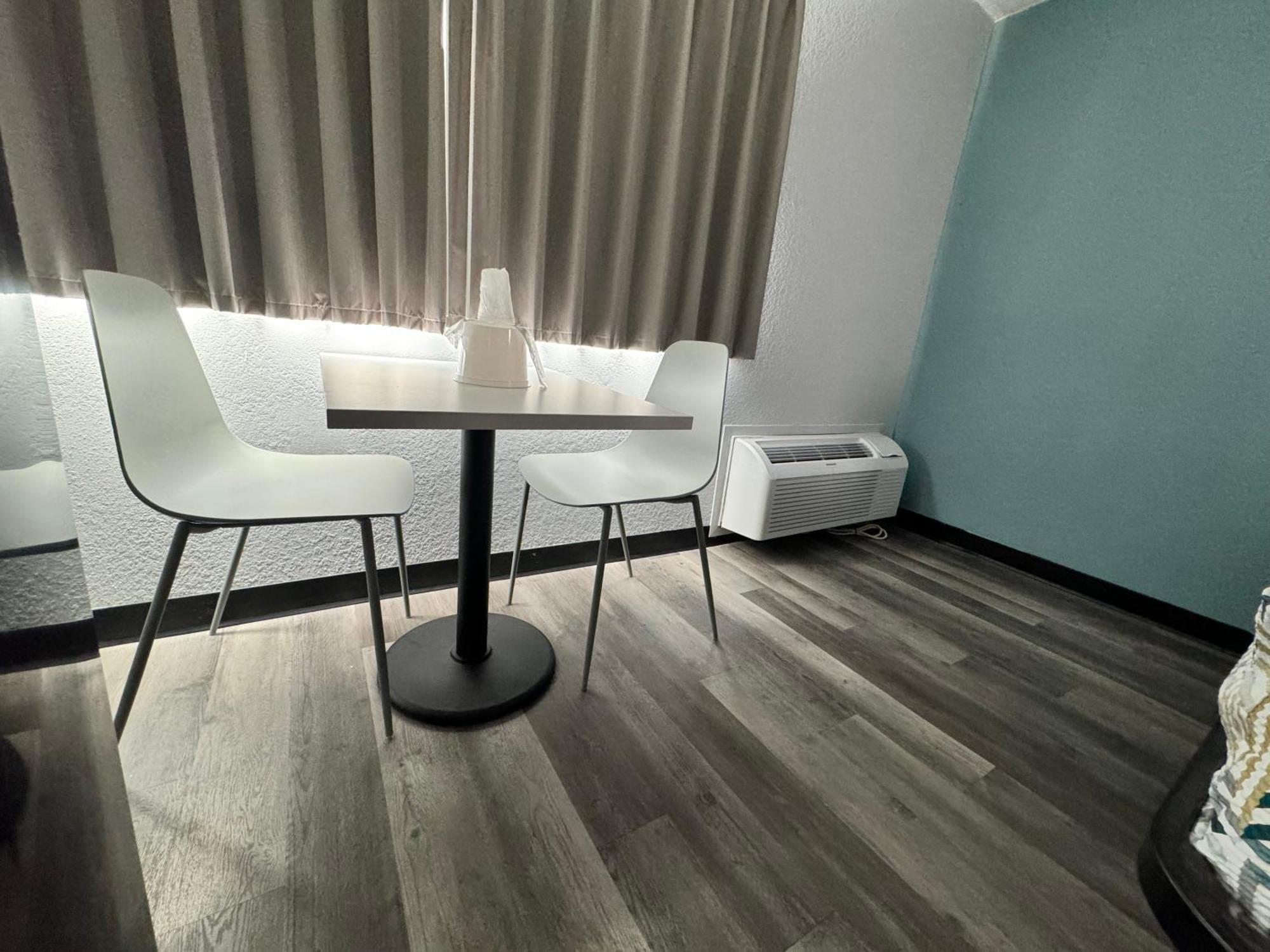 Studio 6 Suites East Syracuse Airport Экстерьер фото